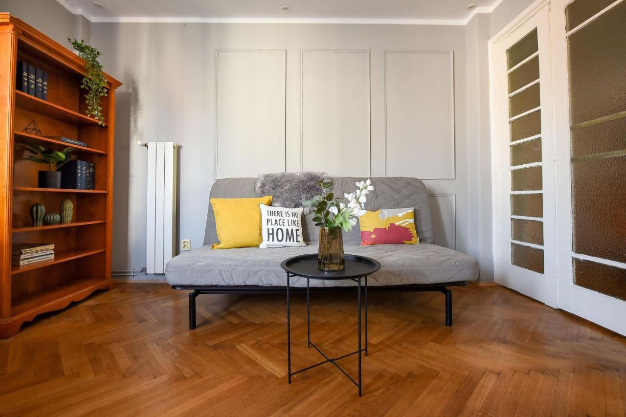 Stylish & Spacious Apartment Near The Old Town - A Touch Of History, A Dash Of Modernity Bukurešť Exteriér fotografie